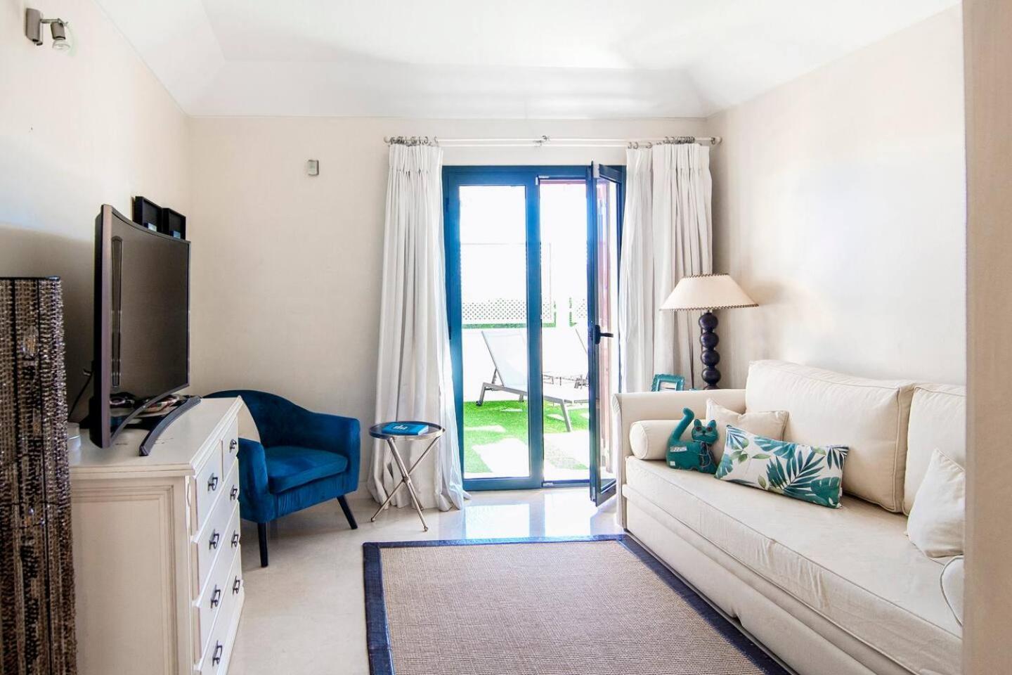 Polo Royale Waterfront Luxury Apt - 3 Terraces And Pool Sotogrande Extérieur photo